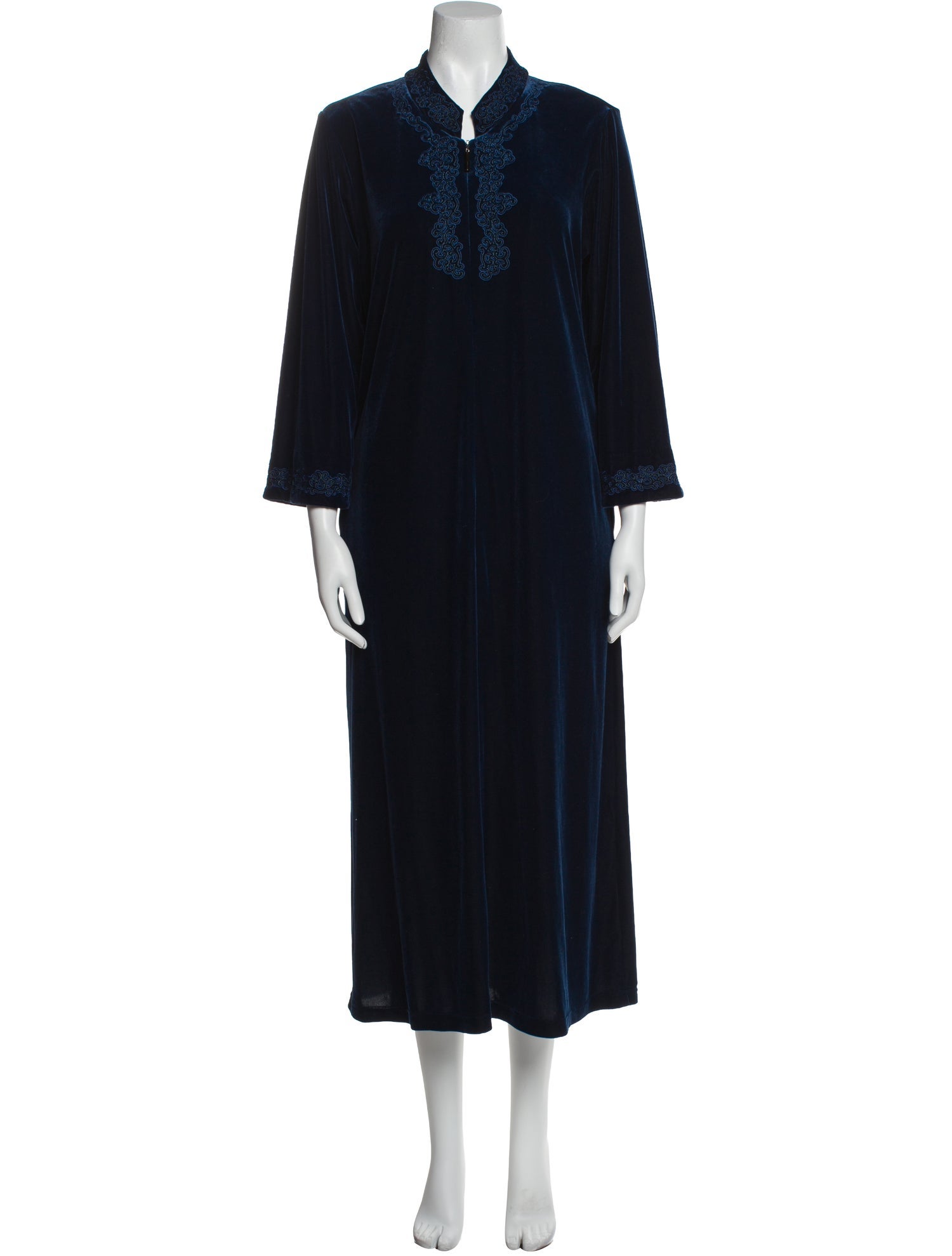 Oscar de la Renta Nightgown