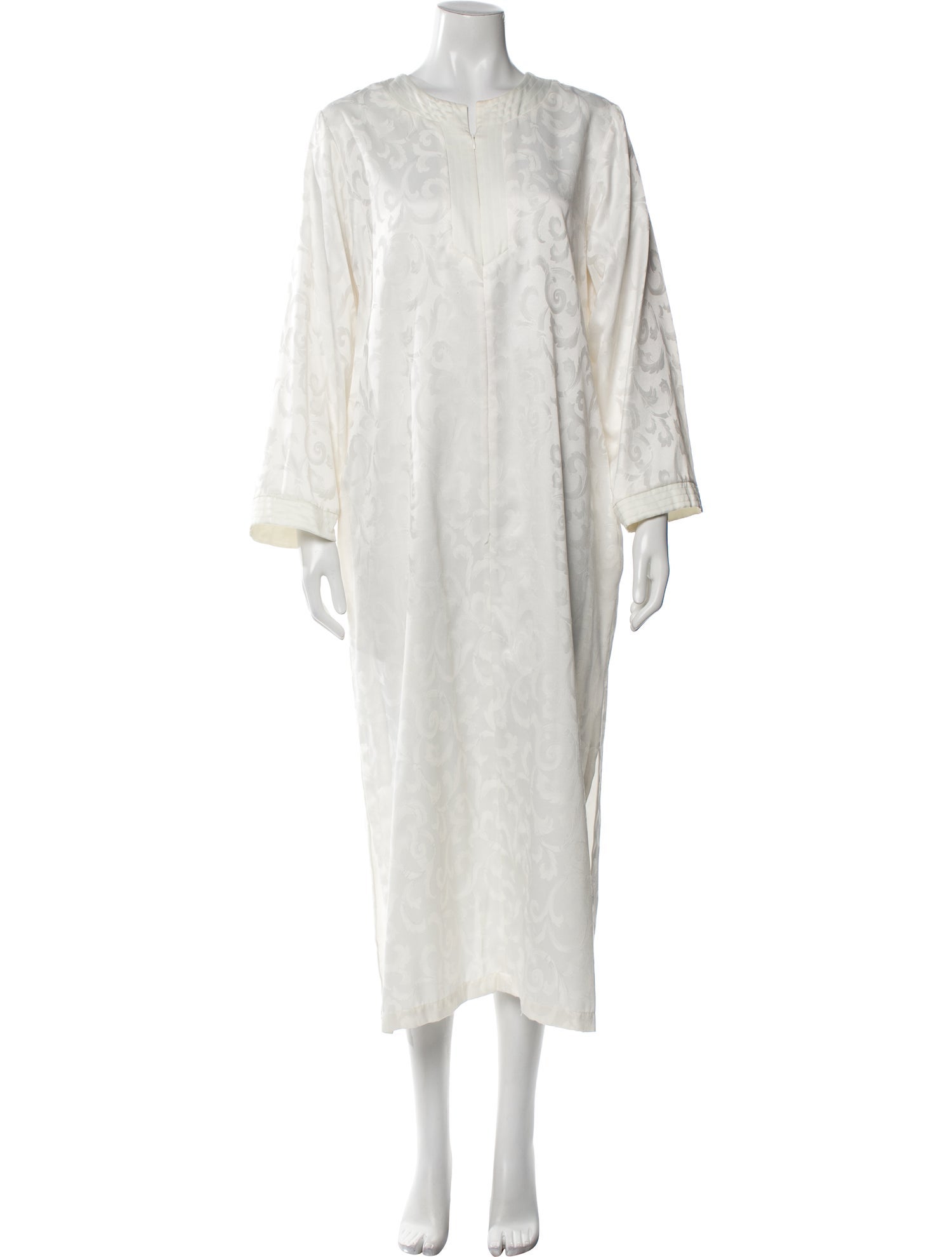 Oscar de la Renta Pink Label Embroidered Accent Nightgown