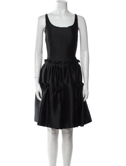 Oscar de la Renta Scoop Neck Knee-Length Dress