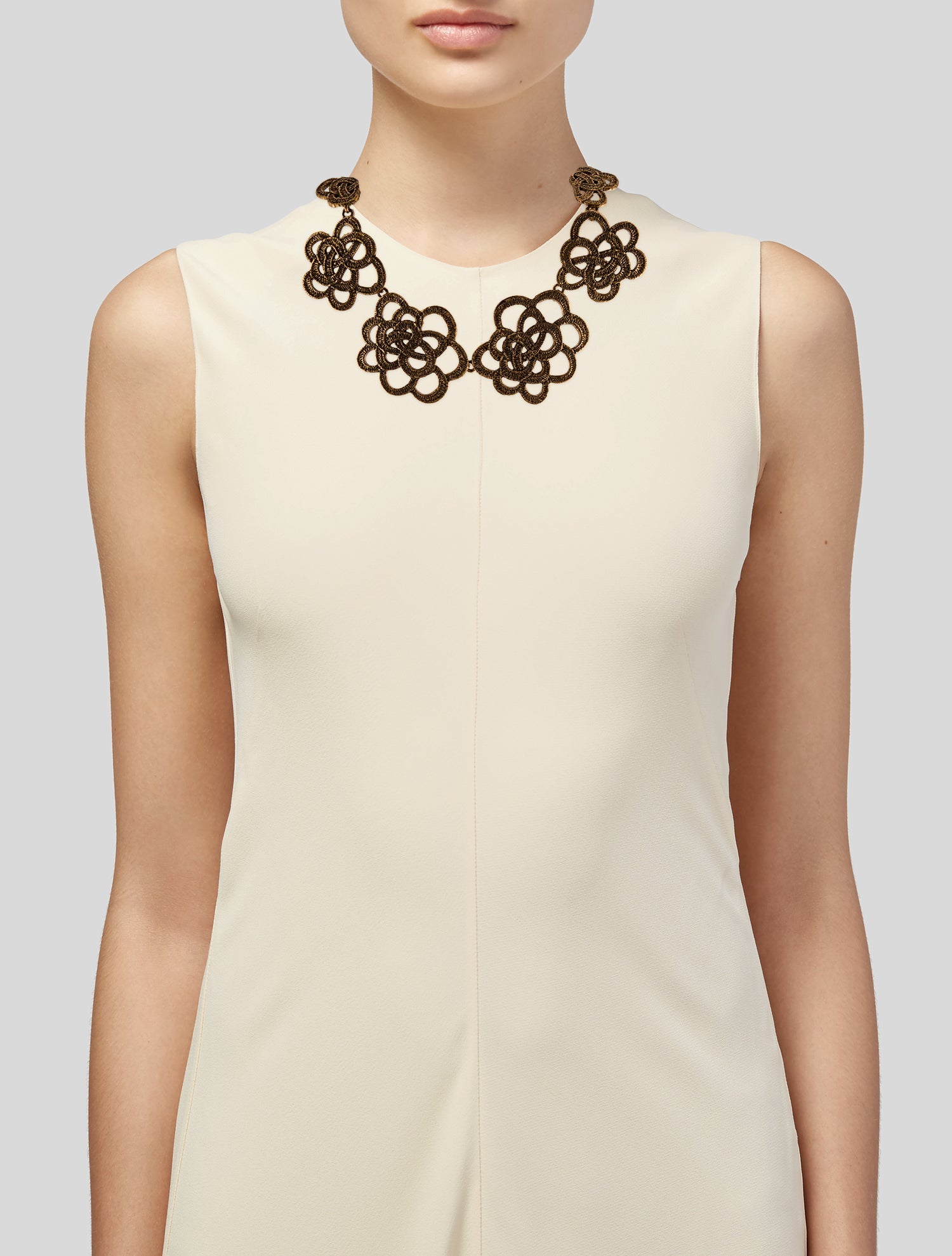 Oscar de la Renta Textured Floral Collar Necklace