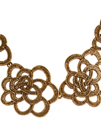 Oscar de la Renta Textured Floral Collar Necklace