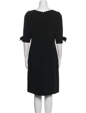 Oscar de la Renta Bateau Neckline Knee-Length Dress