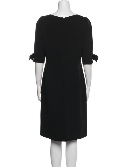 Oscar de la Renta Bateau Neckline Knee-Length Dress