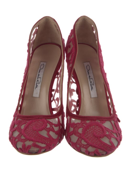 Oscar de la Renta Satin Lace Pattern Pumps