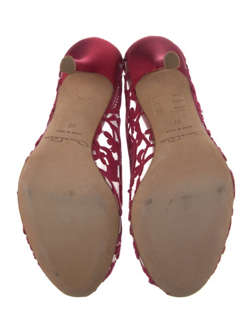 Oscar de la Renta Satin Lace Pattern Pumps