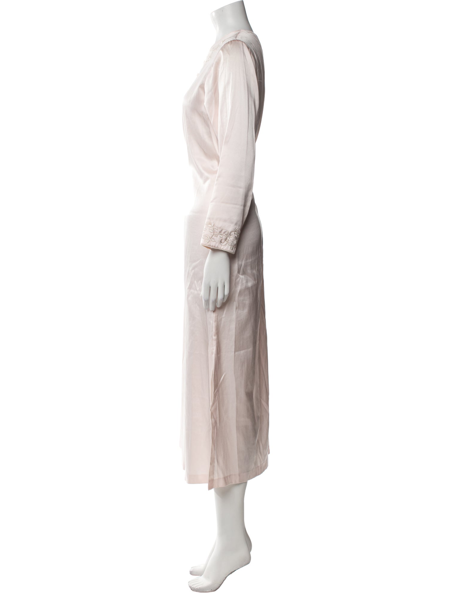 Oscar de la Renta Vintage Embroidered Accent Nightgown
