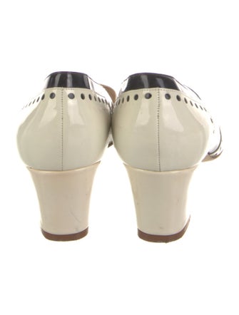 Oscar de la Renta Patent Leather Pumps