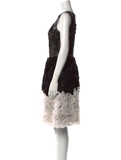 Oscar de la Renta Lace Pattern Knee-Length Dress