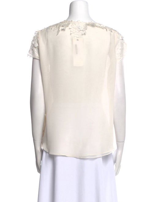 Oscar de la Renta Silk Crew Neck Blouse