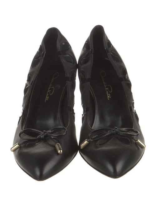 Oscar de la Renta Leather Pumps