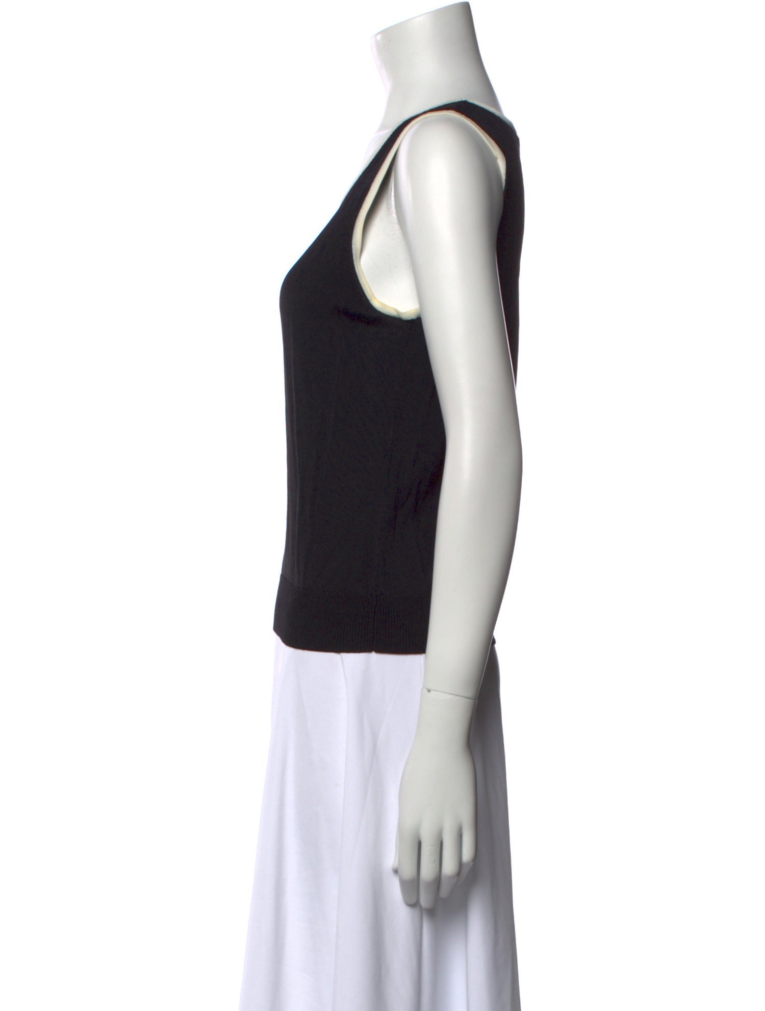 Oscar de la Renta Scoop Neck Sleeveless Top