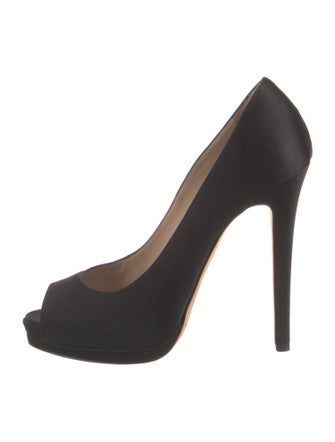 Oscar de la Renta Satin Pumps