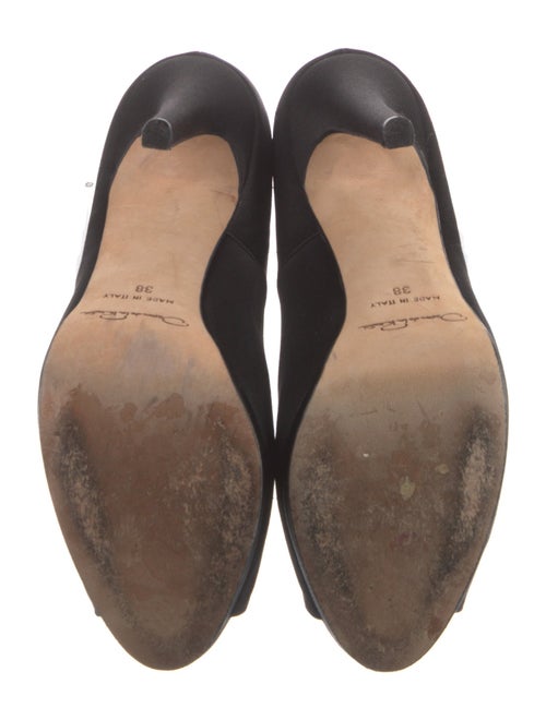 Oscar de la Renta Satin Pumps