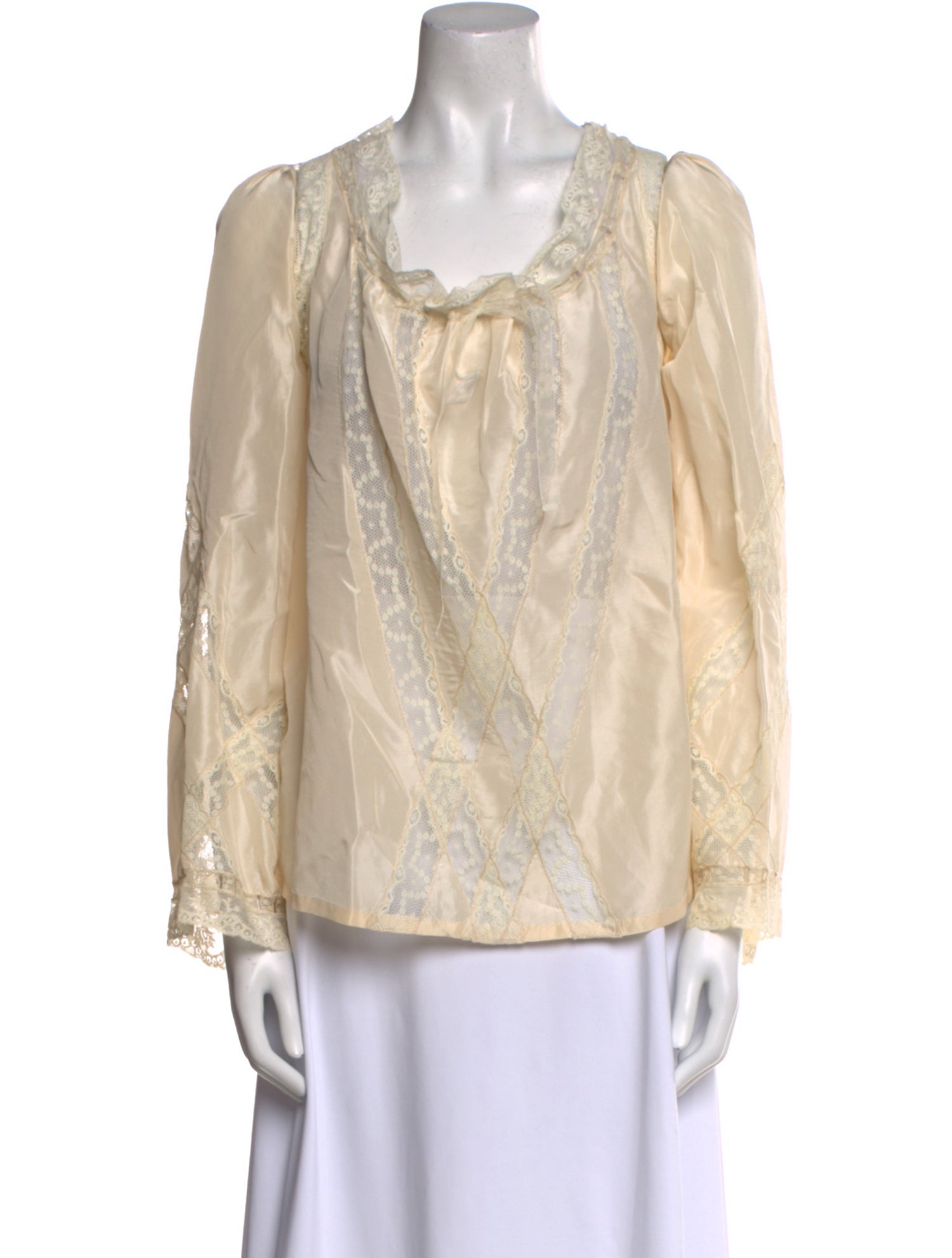 Oscar de la Renta Silk Scoop Neck Blouse