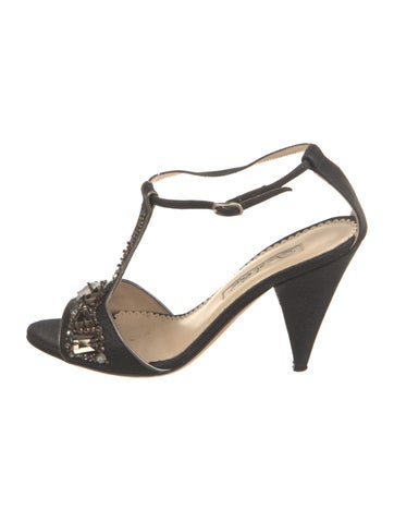 Pre-owned Oscar De La Renta Denim Crystal Embellishments T-strap Pumps In Blue