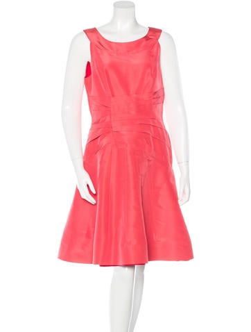 Oscar de la Renta Pleated Silk Dress