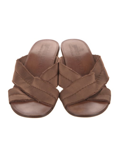 Pedro Garcia Satin Slides