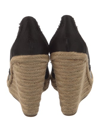 Pedro Garcia Satin Raw-Edge Trim Pumps