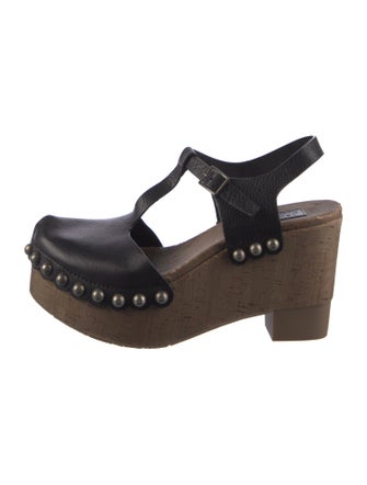 Pedro Garcia Leather T-Strap Pumps