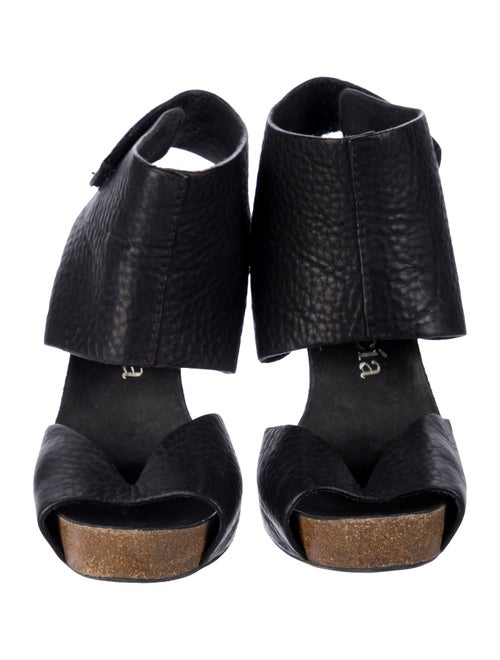 Pedro Garcia Leather Animal Print Slingback Pumps