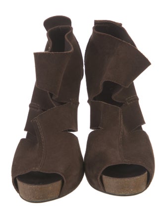 Pedro Garcia Suede Pumps