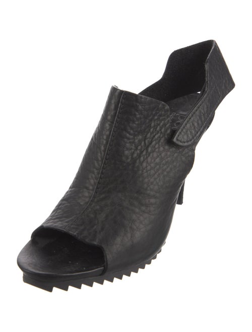 Pedro Garcia Leather Slingback Pumps