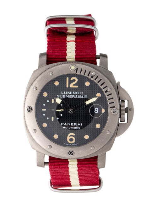 Panerai Luminor Submersible Watch