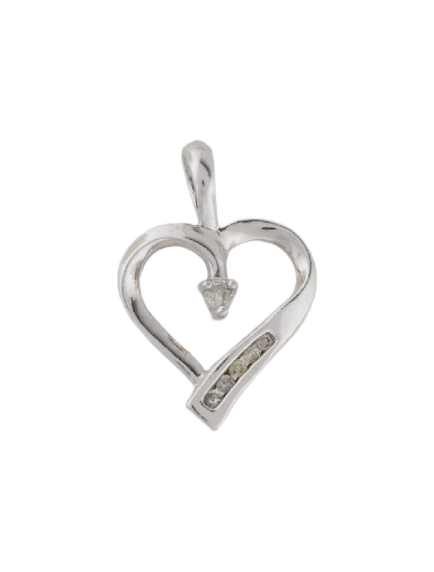 Pendant 10K Diamond Heart Pendant
