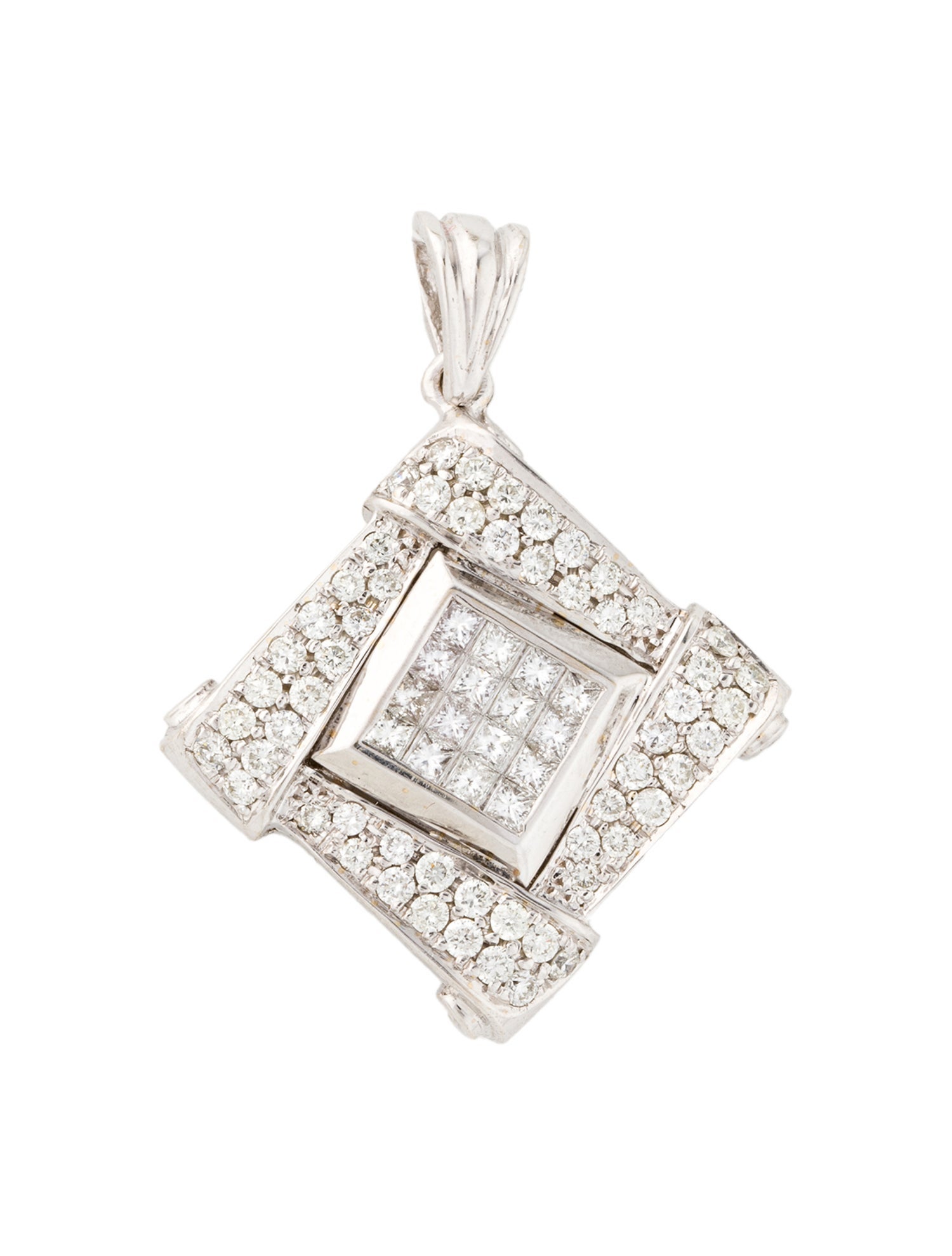 Pendant 18K 1.68ctw Diamond Pendant