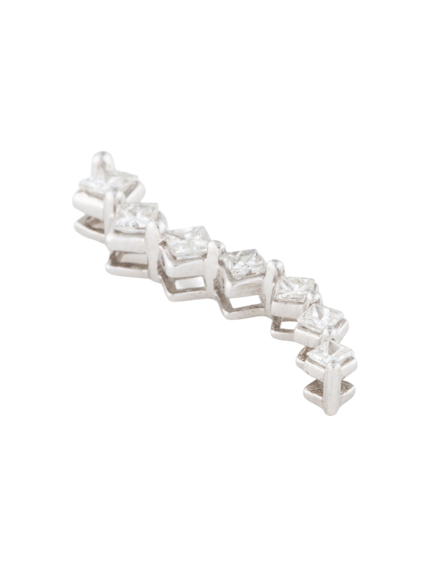 Pendant 14K Diamond Graduated Pendant