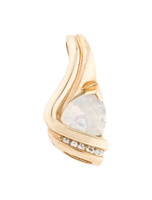 Pendant 10K 1.30ct Opal & Diamond Pendant