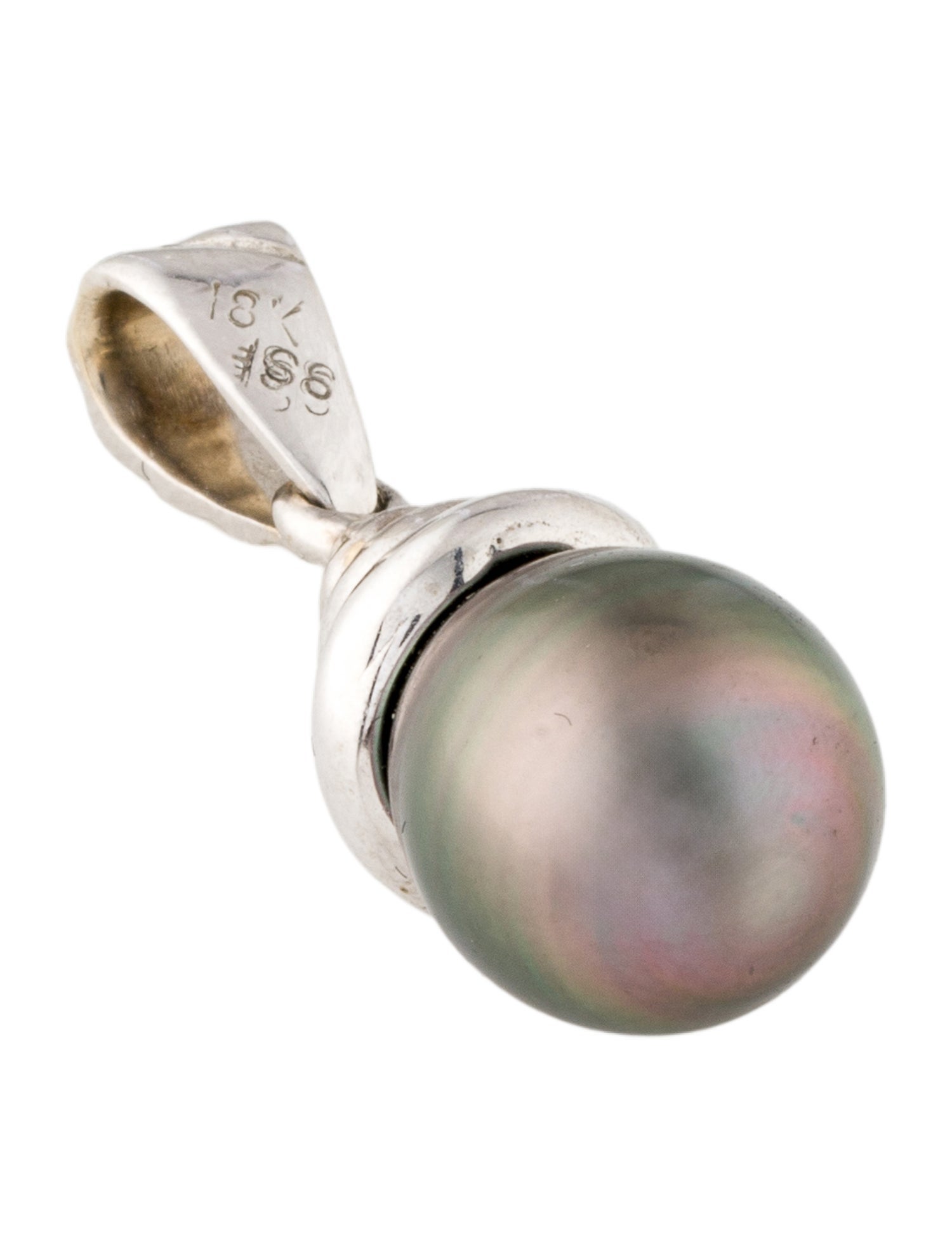 Pendant 18K Pearl & Diamond Pendant