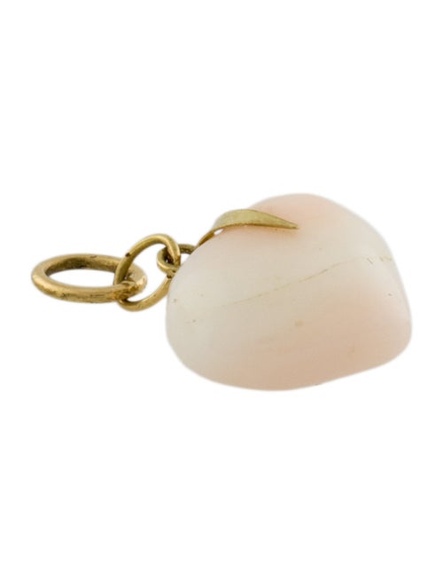 Pendant 18K Coral Pendant