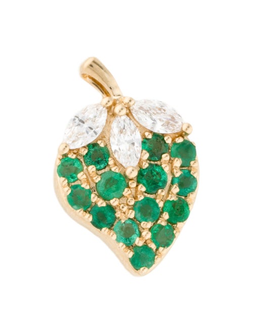 Pendant 18K Emerald & Lab-Grown Diamond Strawberry Pendant