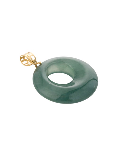 Pendant 18K Carved Jadeite Pendant