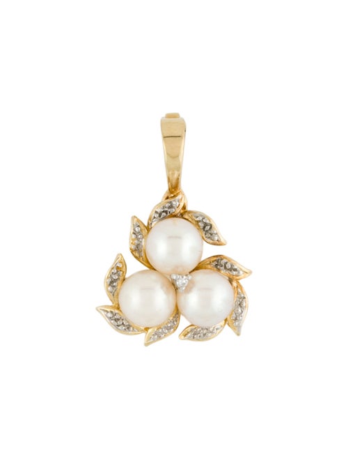 Pendant 14K Pearl & Diamond Pendant