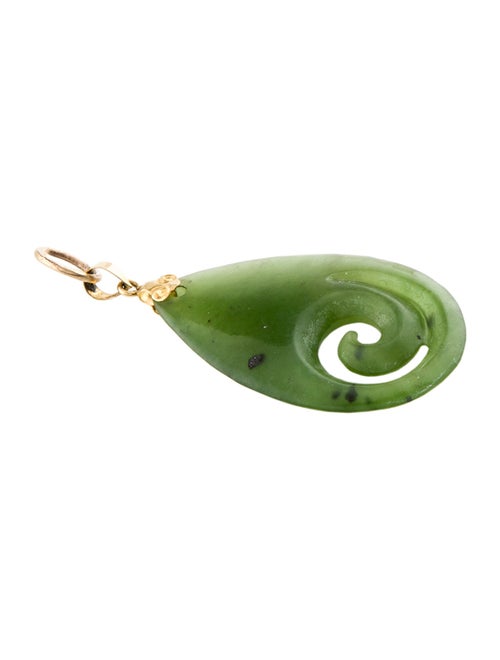 Pendant 18K Nephrite Pendant