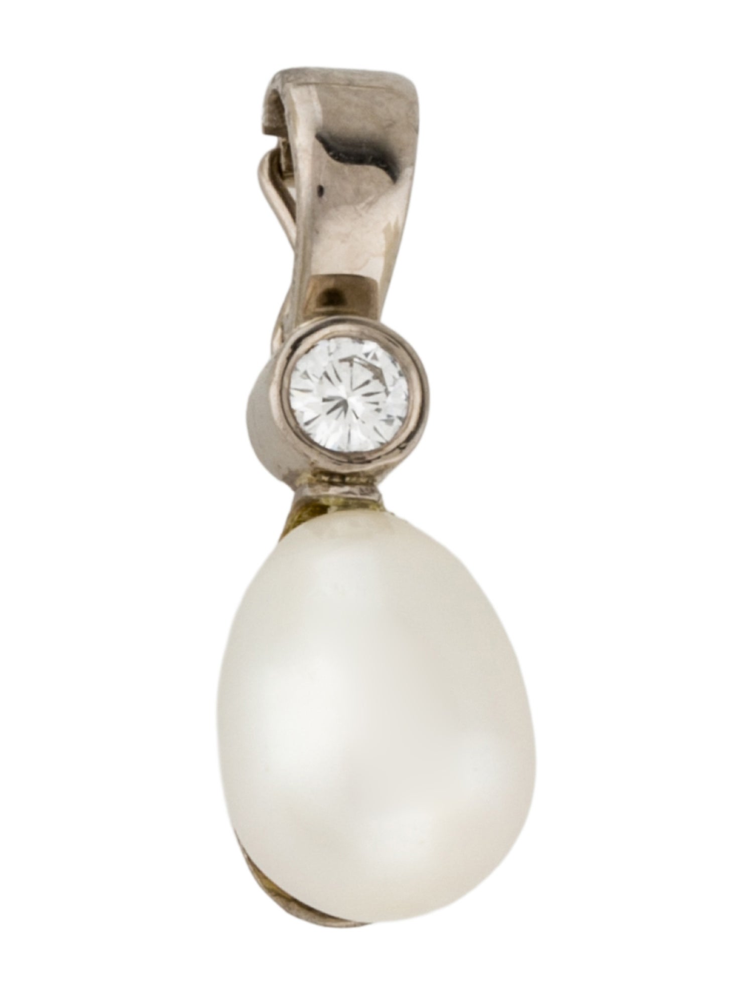 Pendant 18K Cultured Pearl & Diamond Enhancer