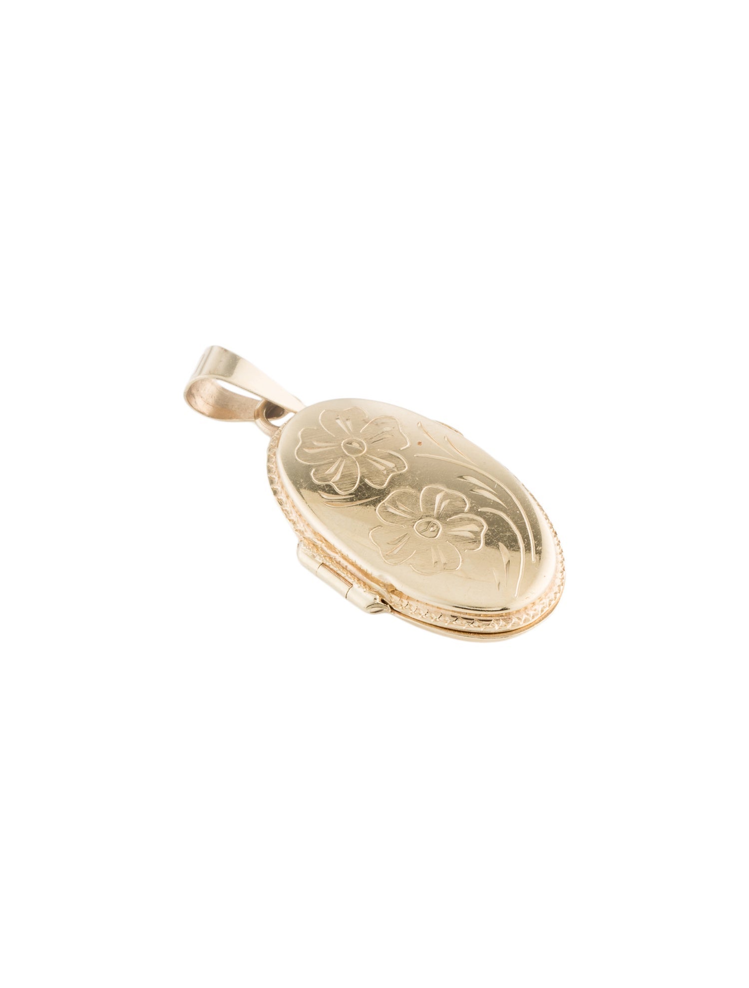 Pendant 14K Engraved Locket