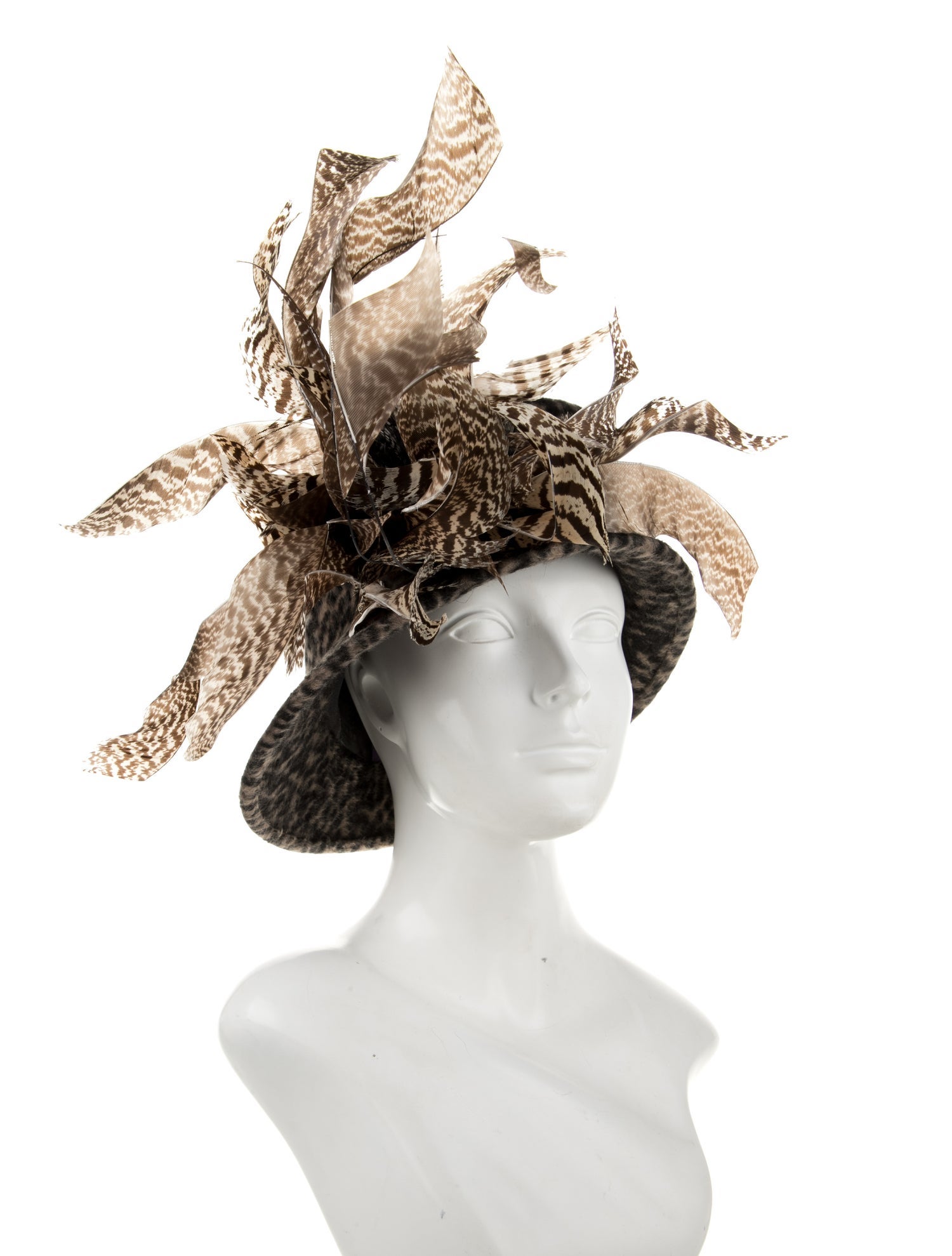 Philip Treacy fur bucket hat w/Tags