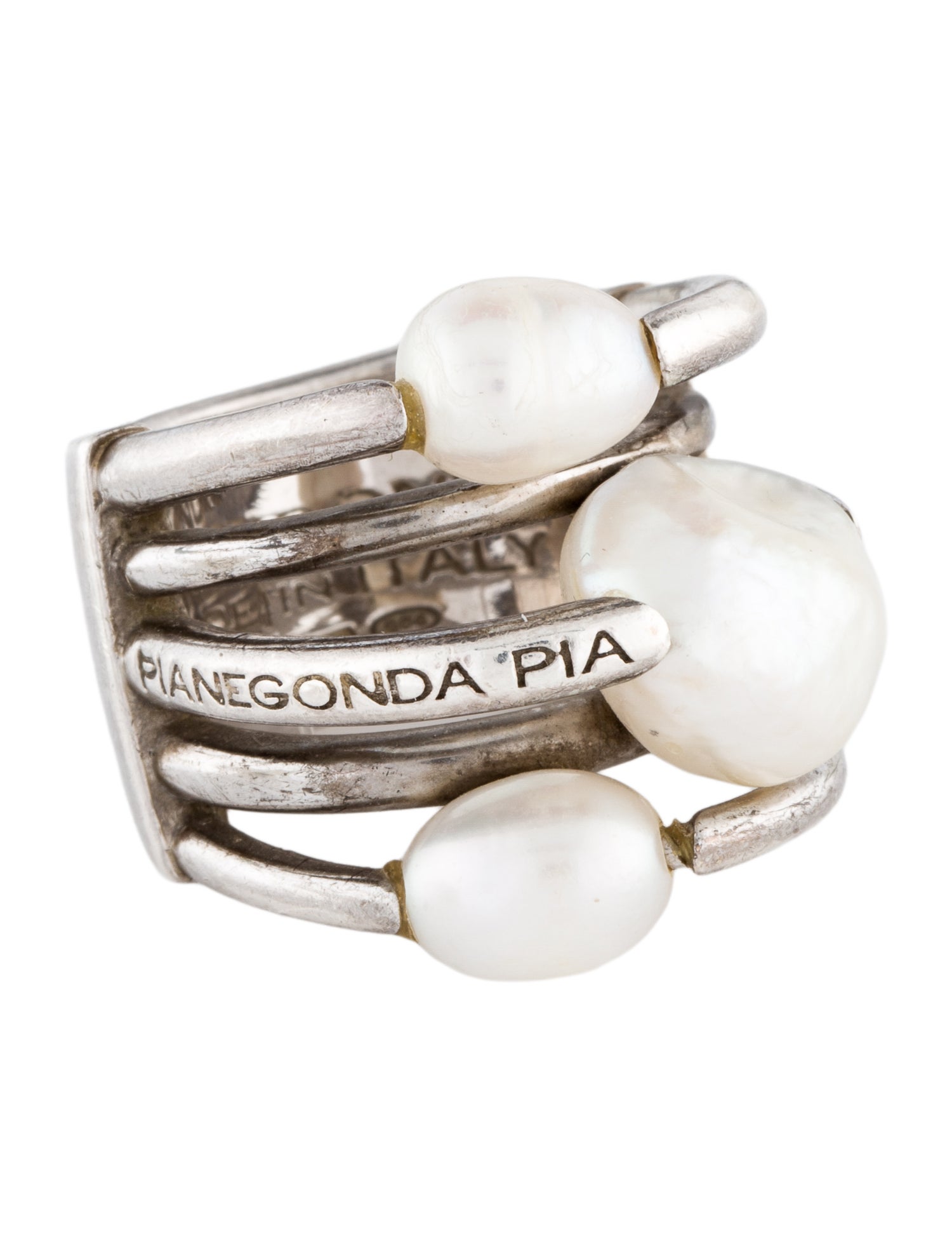 Pianegonda Pearl Band