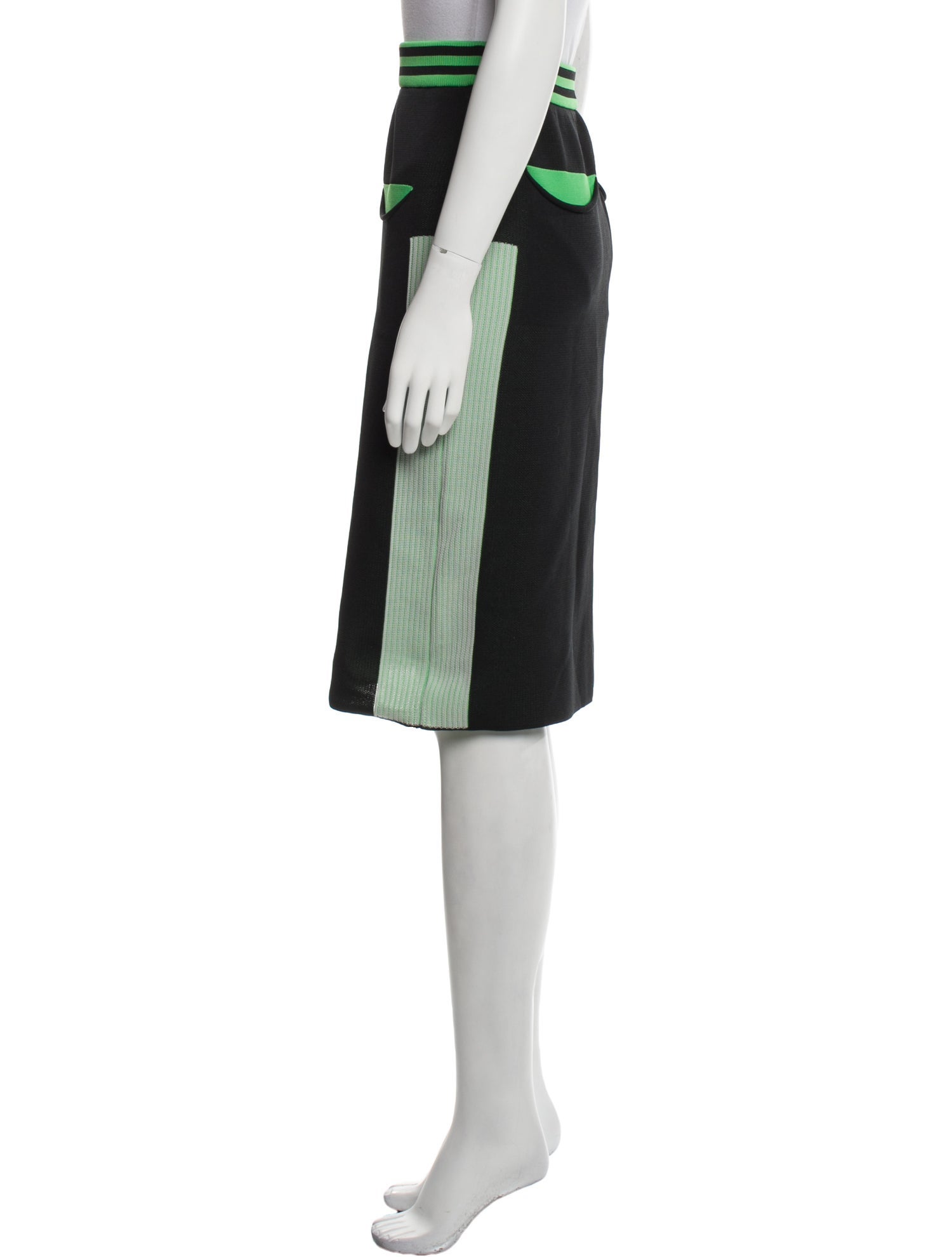 Pleats Please Issey Miyake Knee-Length Skirt