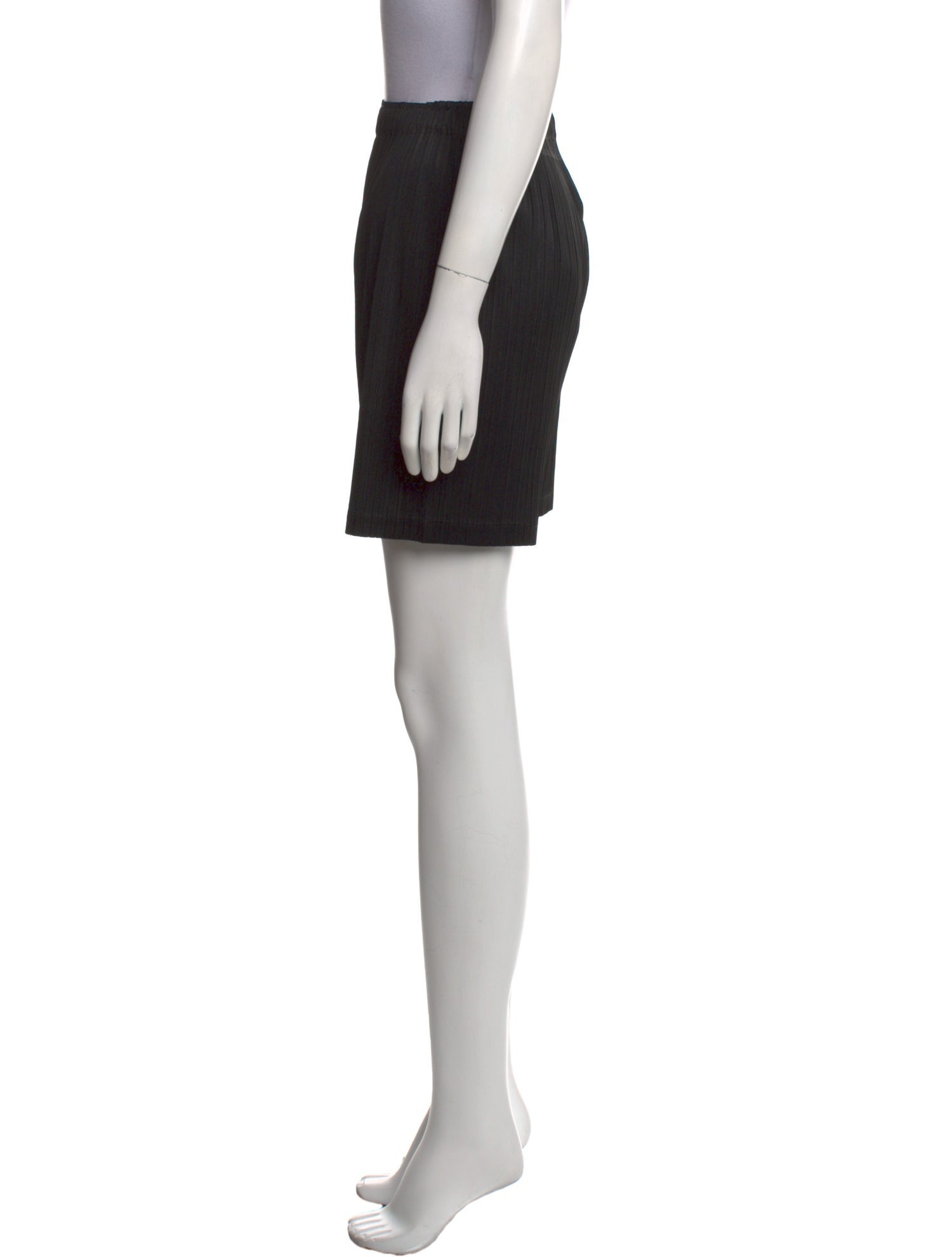 Pleats Please Issey Miyake Knee-Length Shorts
