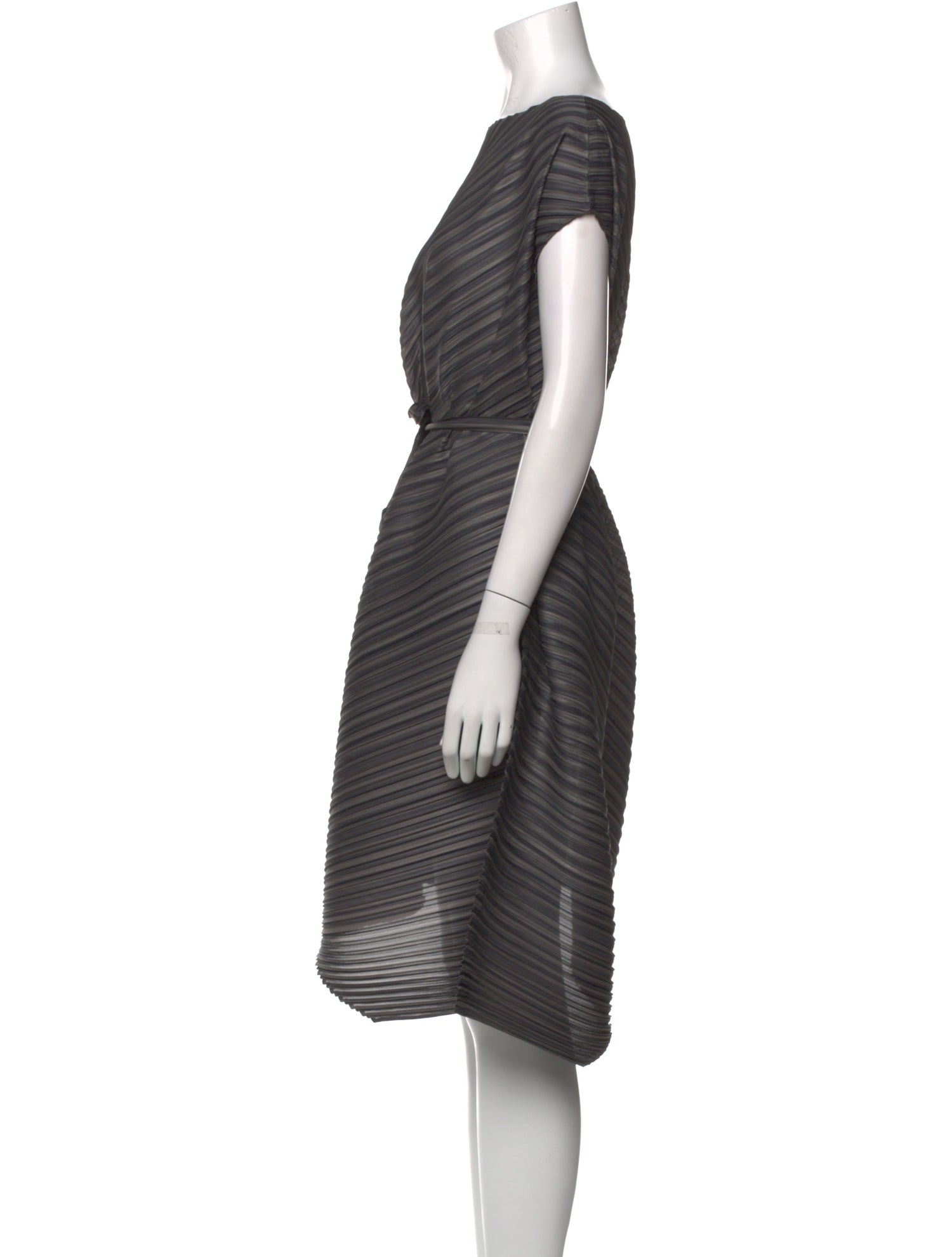 Pleats Please Issey Miyake Mock Neck Sleeveless Top - Black