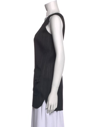 Pleats Please Issey Miyake Scoop Neck Sleeveless Top