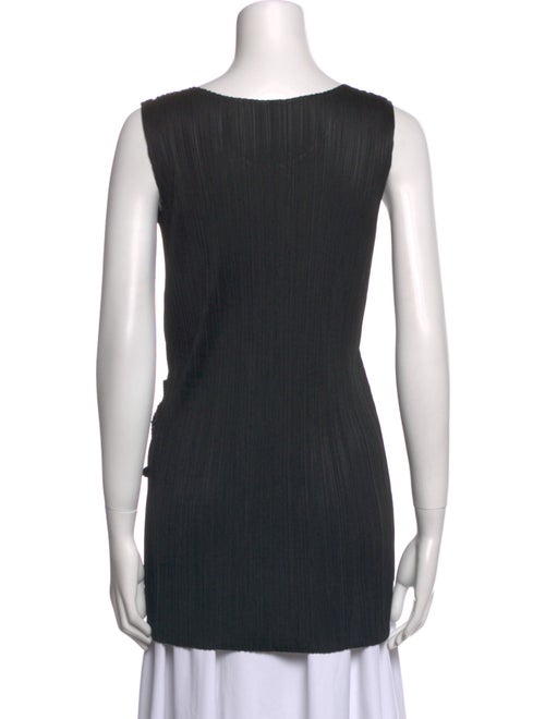 Pleats Please Issey Miyake Scoop Neck Sleeveless Top
