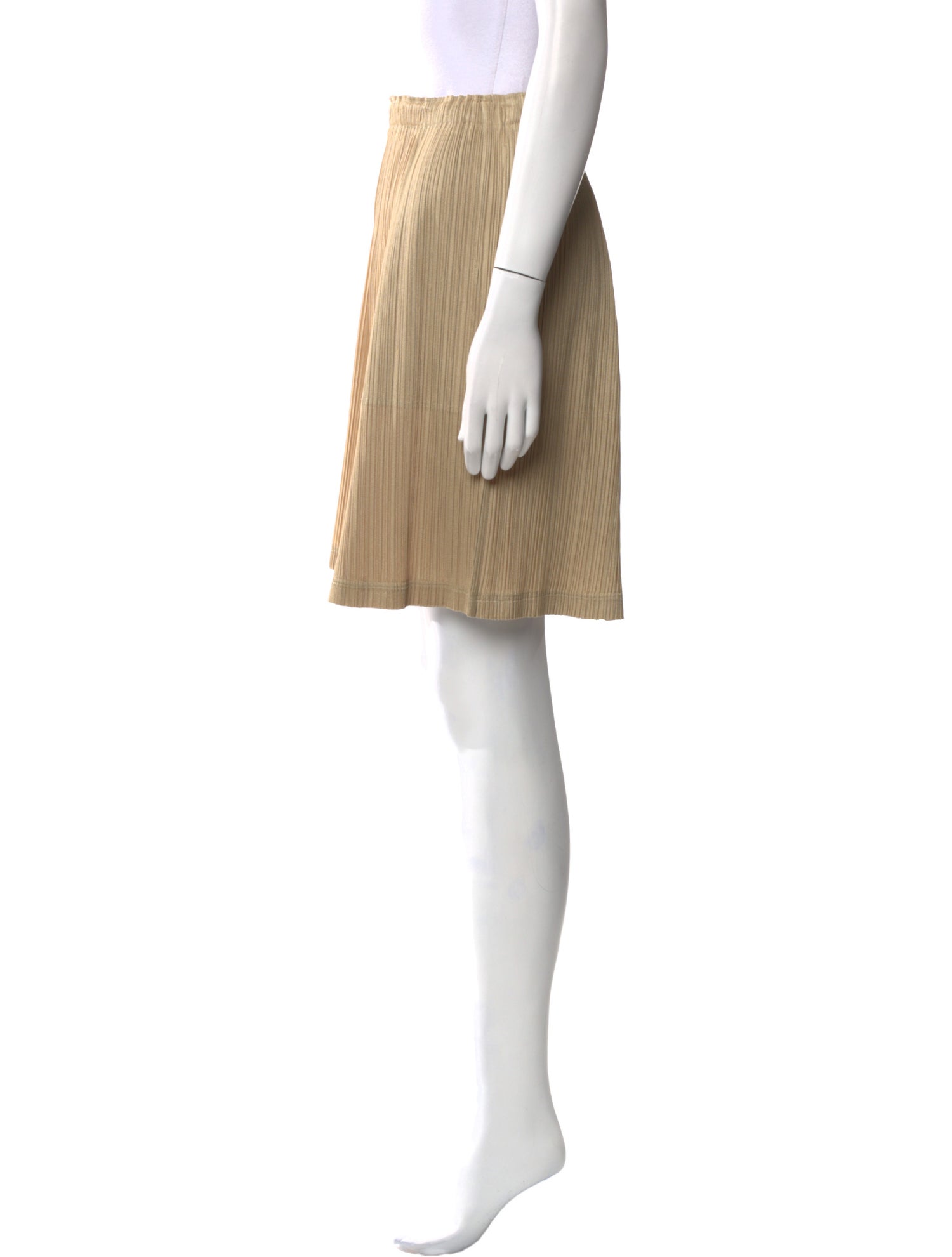 Pleats Please Issey Miyake Knee-Length Shorts
