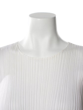 Pleats Please Issey Miyake Bateau Neckline Sleeveless Tunic