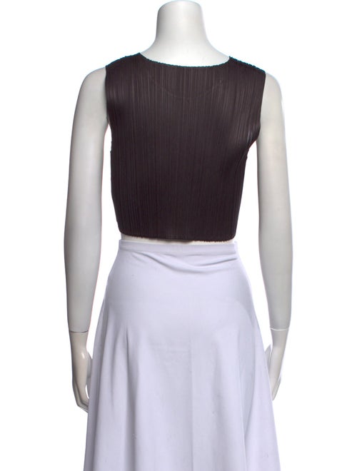 Pleats Please Issey Miyake Scoop Neck Sleeveless Crop Top