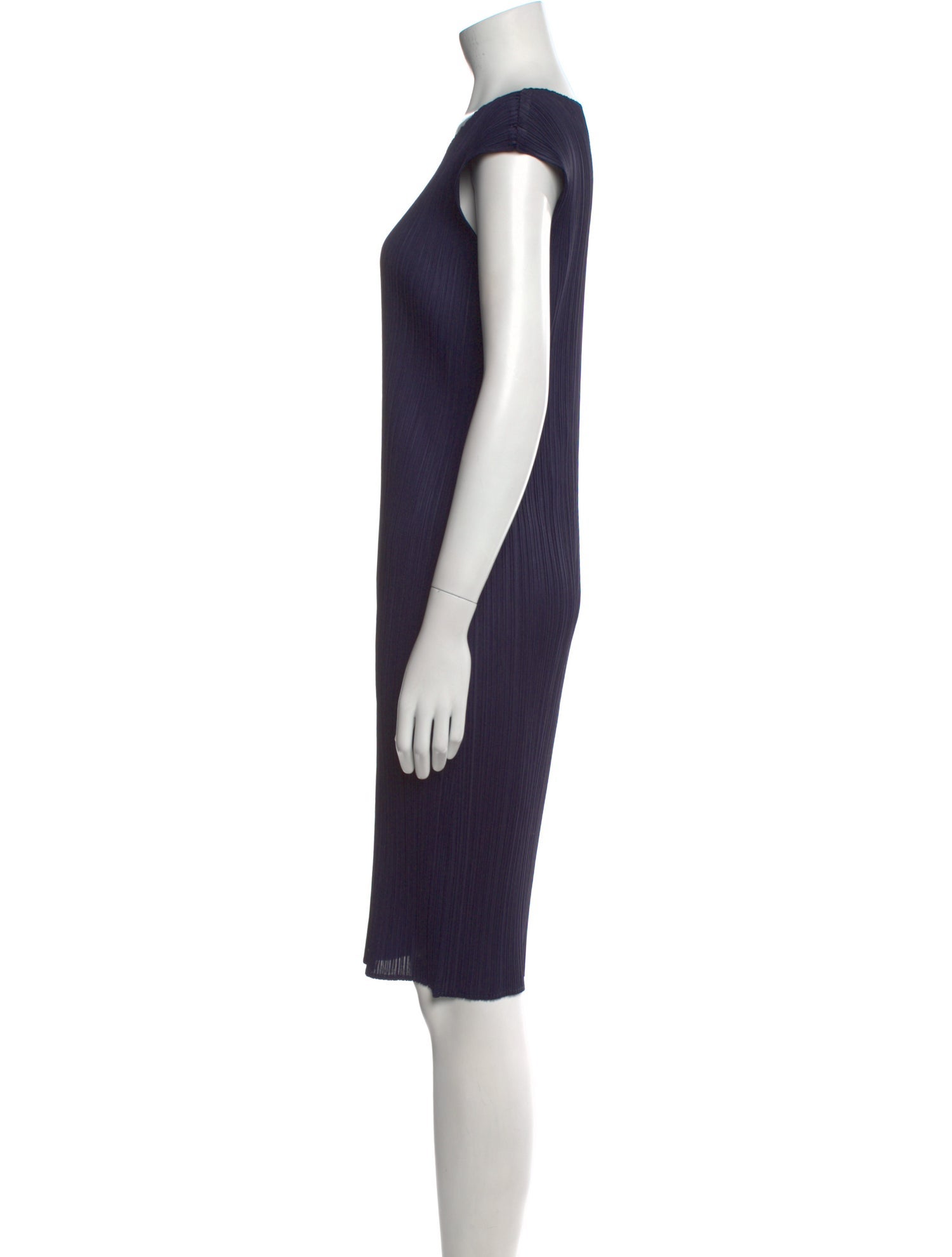 Pleats Please Issey Miyake Scoop Neck Knee-Length Dress